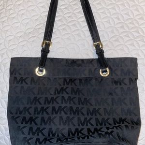 Micheal Kors Handbag